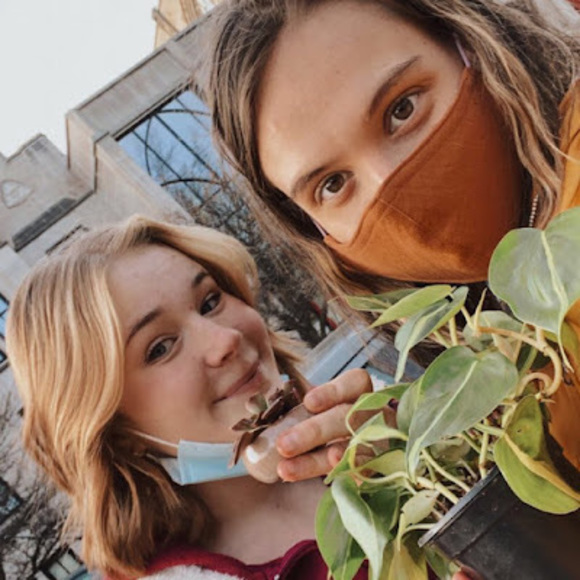 Meet your Posher, Delaney - Picture 1 of 1